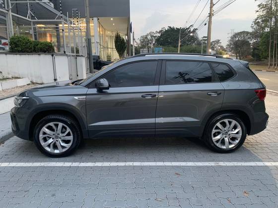 VOLKSWAGEN TAOS 1.4 250 TSI TOTAL FLEX COMFORTLINE AUTOMÁTICO